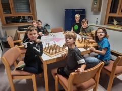 Unsere-begeisterten-Schach-Spieler-3b